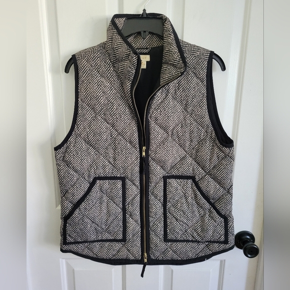 J. Crew Herringbone Quilted Vest Black and White Down Puffer Vest Size  Medium - Picture 1 of 5